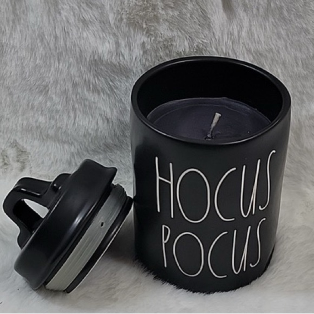 NEW Rae Dunn Hocus Pocus Warm Sandalwood 13.2 oz Candle In Ceramic Jar Halloween